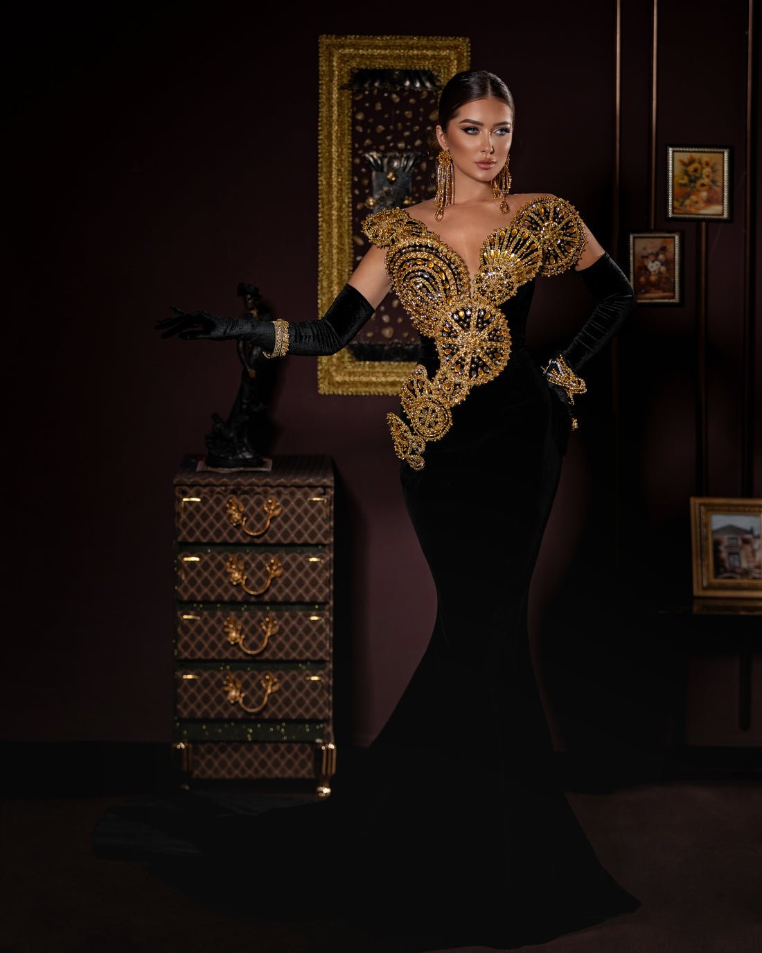 Luxury Black Velvet Dress with Golden Embroidery XS Luxury Black Velvet Dress with Golden Embroidery XS